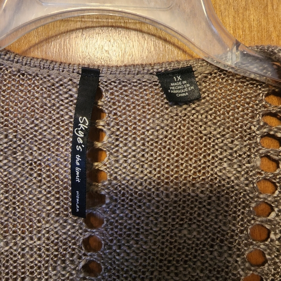 Cardigan - Picture 3 of 4